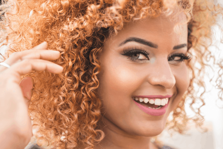 curly-hair-woman