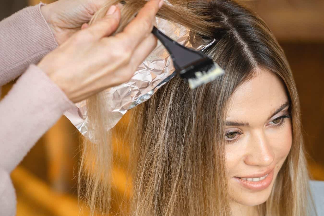 How to Dye Brown Hair Blonde - wide 6