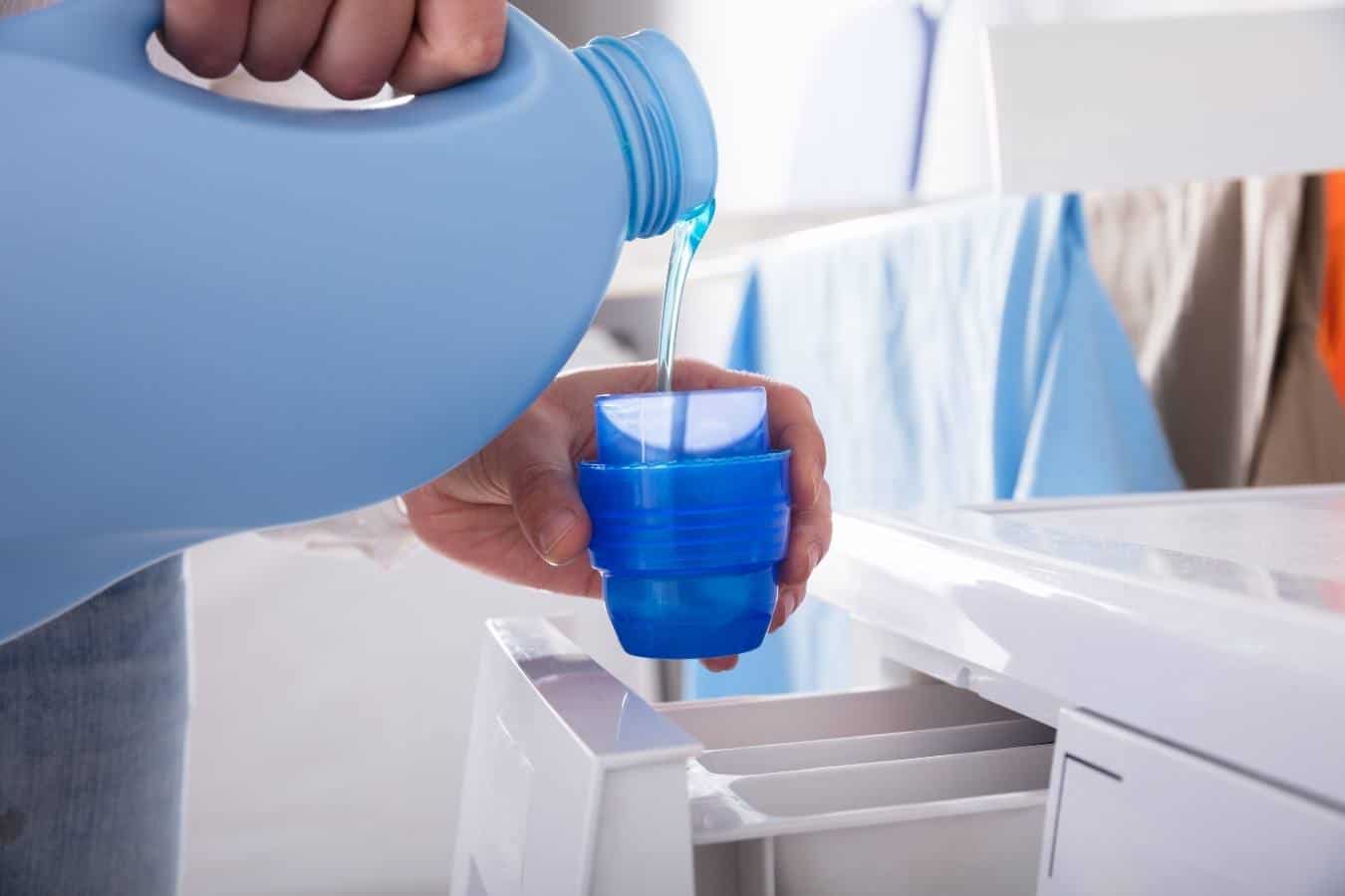 How To Use Laundry Detergent To Remove Hair Dye