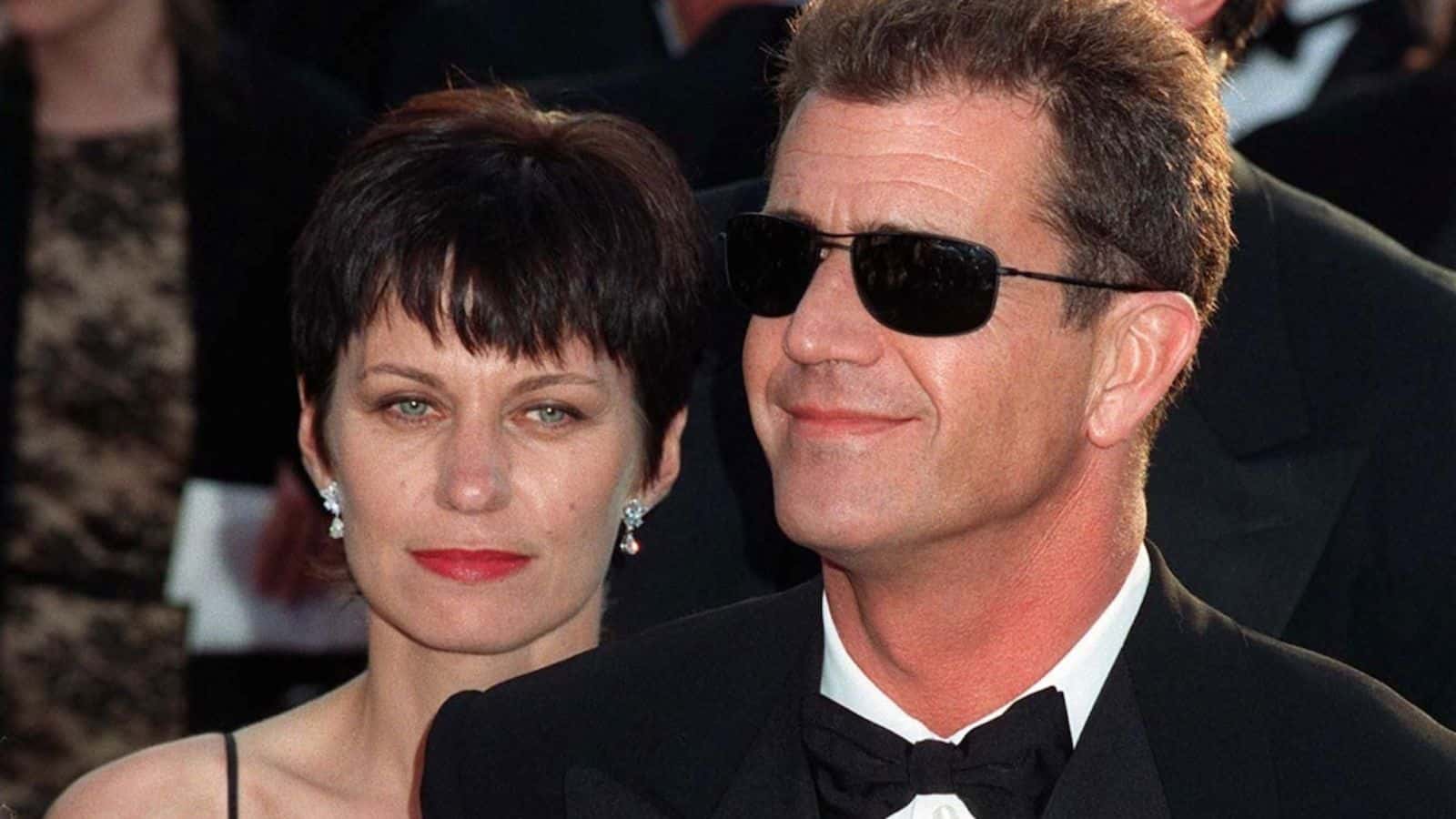 Mel Gibson and Robyn Moore Featureflash Photo Agency _ Shutterstock.com